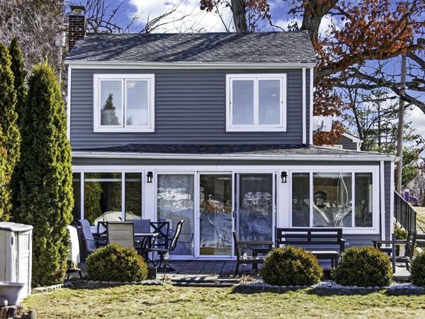 340 Lane 840 Snow Lake, Fremont, IN 46737