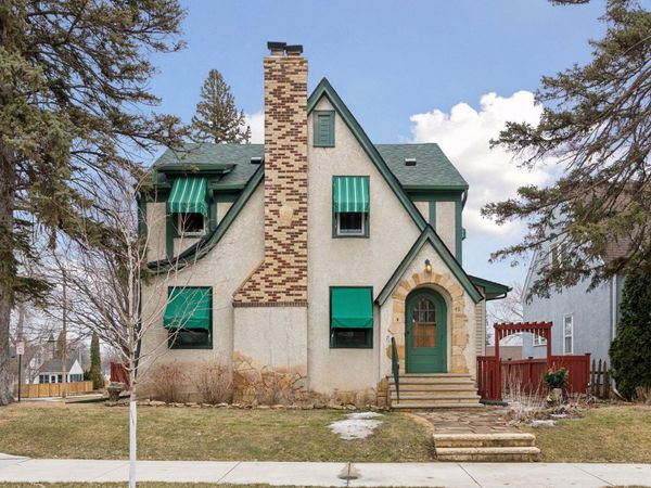 45 15th Avenue N, Hopkins, MN 55343