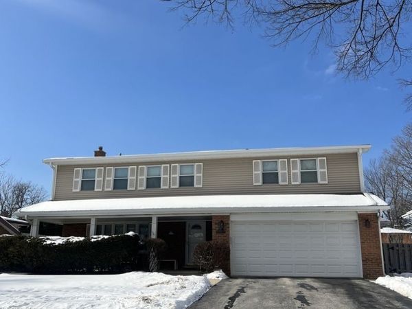 606 S Roosevelt Avenue, Arlington Heights, IL 60005