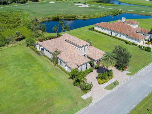 138 SE Via San Marino, Port St. Lucie, FL 34984