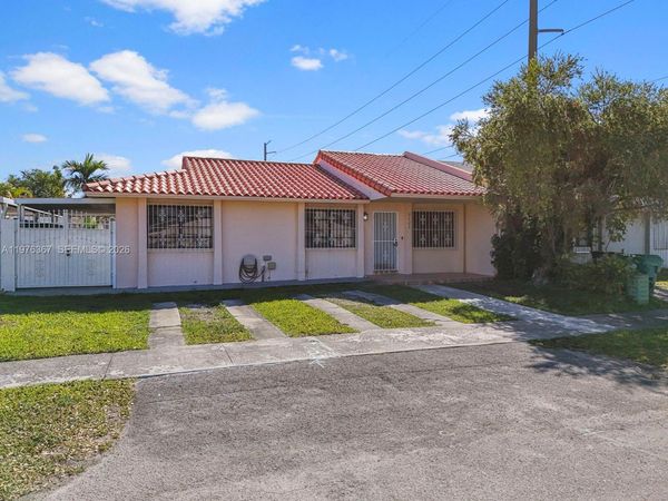 7121 SW 102nd Ct, Miami, FL 33173