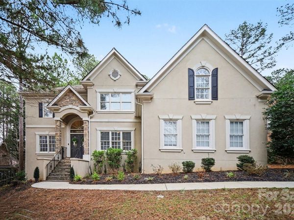 3839 Mountain Cove Drive, Charlotte, NC 28216