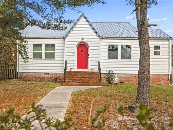 221 Northern Boulevard, Wilmington, NC 28401