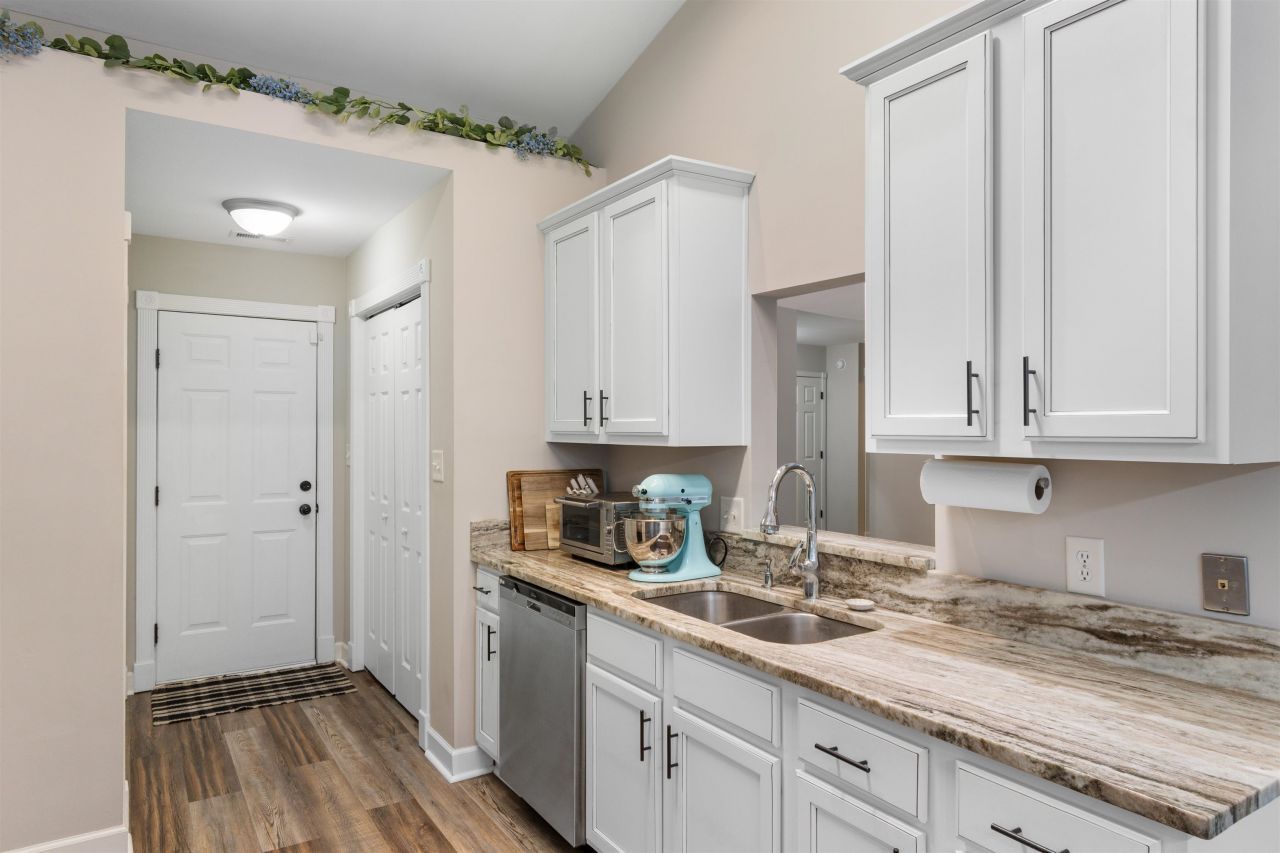 165 Osprey Cove Loop Photo 10