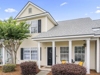 121 Broad River Drive, Summerville, SC 29485