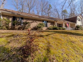 602 Bunker Hill Rd Columbus, MS 39705