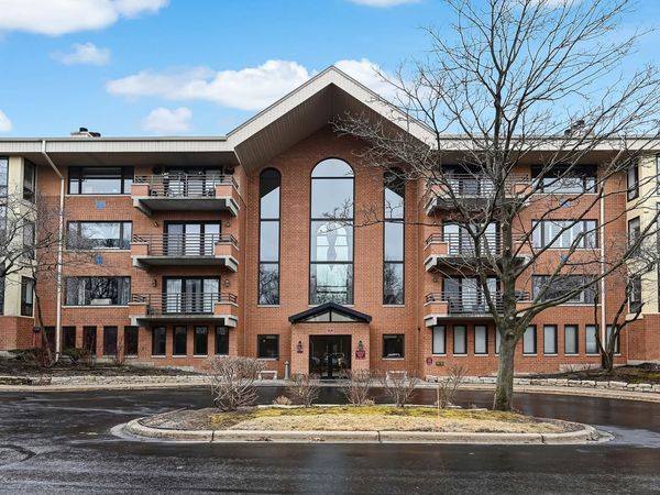 3525 S Cass Court , Unit 515, Oak Brook, IL 60523