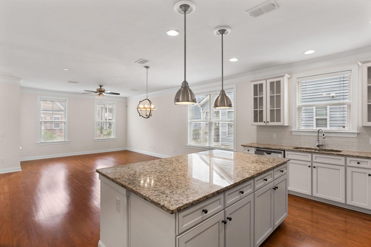 3149 Moonlight Drive Photo 5