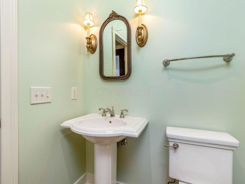 6577 Plesenton Drive S, Worthington, OH 43085 Photo 32