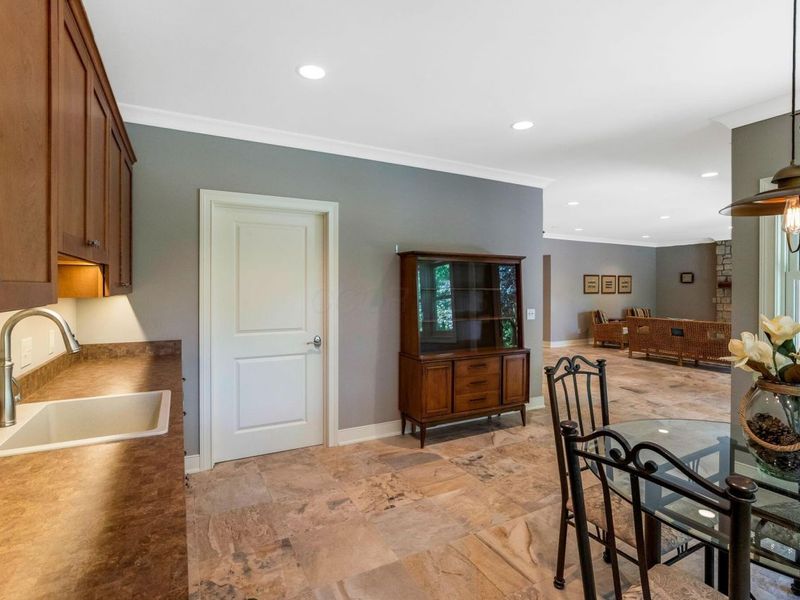 6577 Plesenton Drive S, Worthington, OH 43085 Photo 77