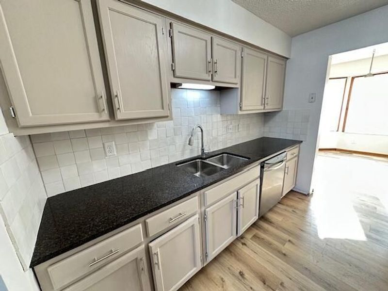 491 Durbin Road, Unit A, Columbus, OH 43213 Photo 2