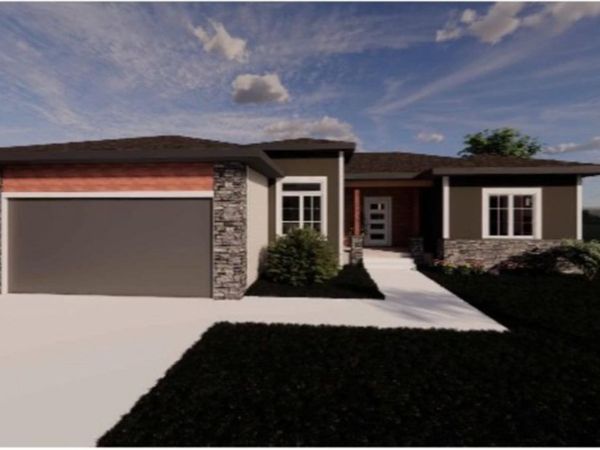 807 Woodside Drive, Marshalltown, IA 50158