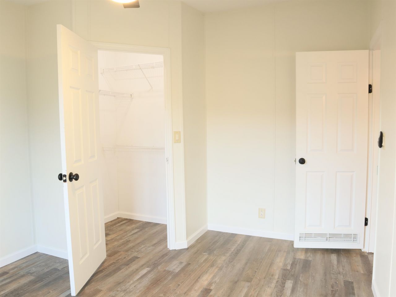 712 Libbys Ln. Photo 16