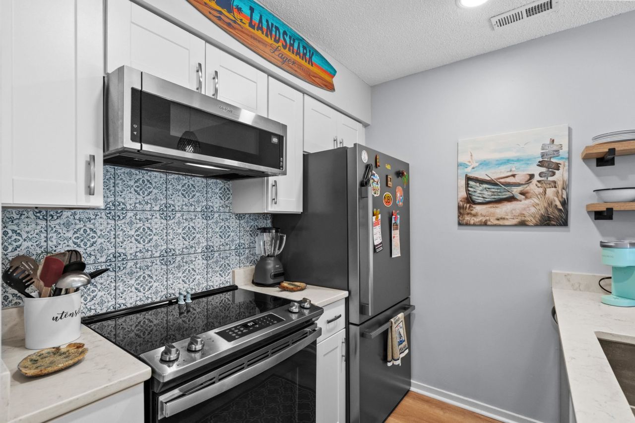 4470 Little River Inn Ln. Photo 15