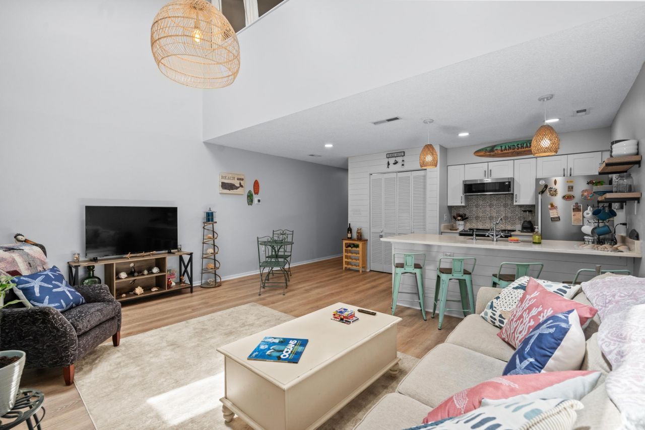 4470 Little River Inn Ln. Photo 8