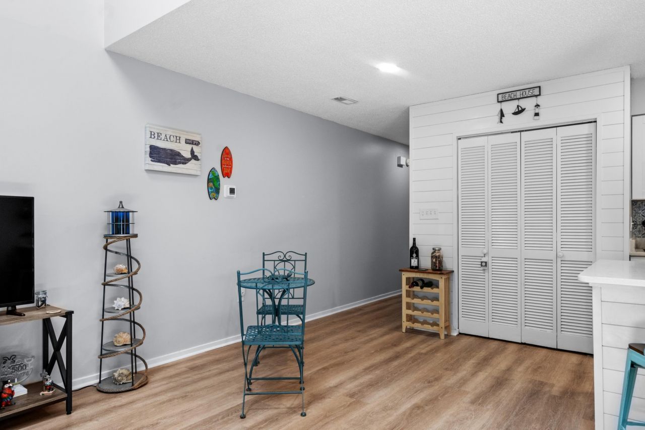 4470 Little River Inn Ln. Photo 9