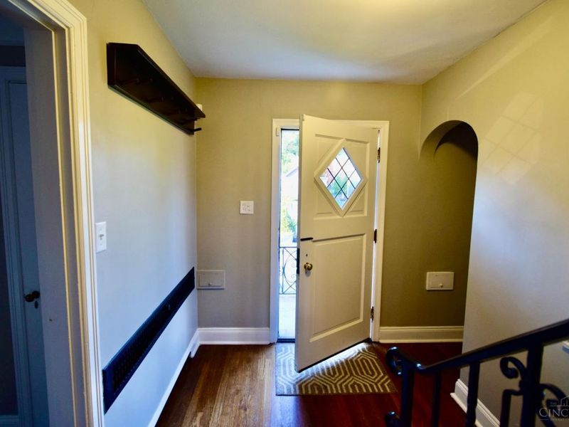 3255 Linwood Avenue, Cincinnati, OH 45226 Photo 2