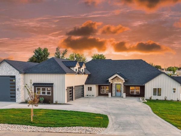 8991 Edna Lane, Middleton, ID 83644