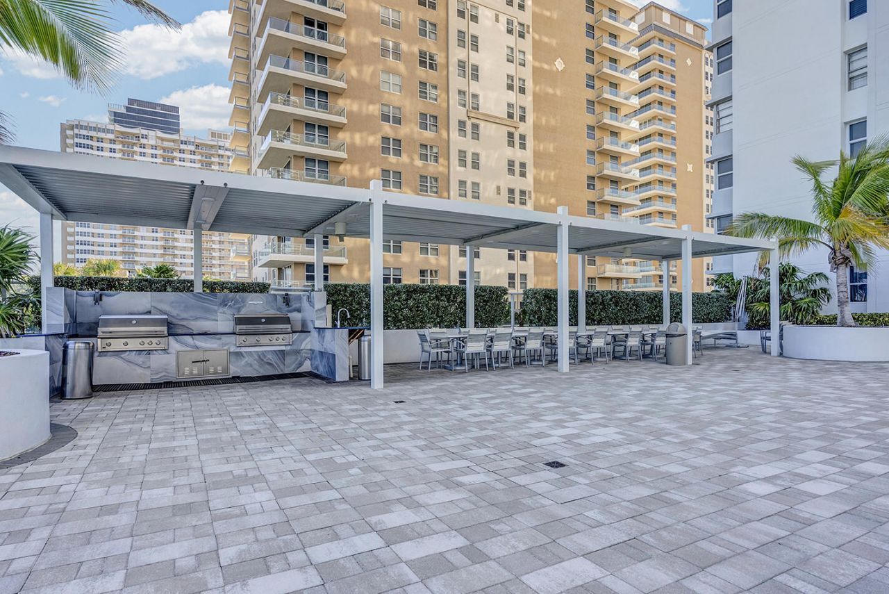1904 S Ocean Drive, Unit 201, Hallandale Beach, FL 33009 Photo