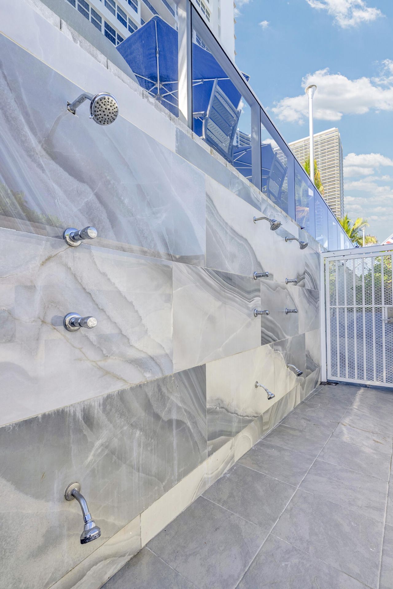 1904 S Ocean Drive, Unit 201, Hallandale Beach, FL 33009 Photo