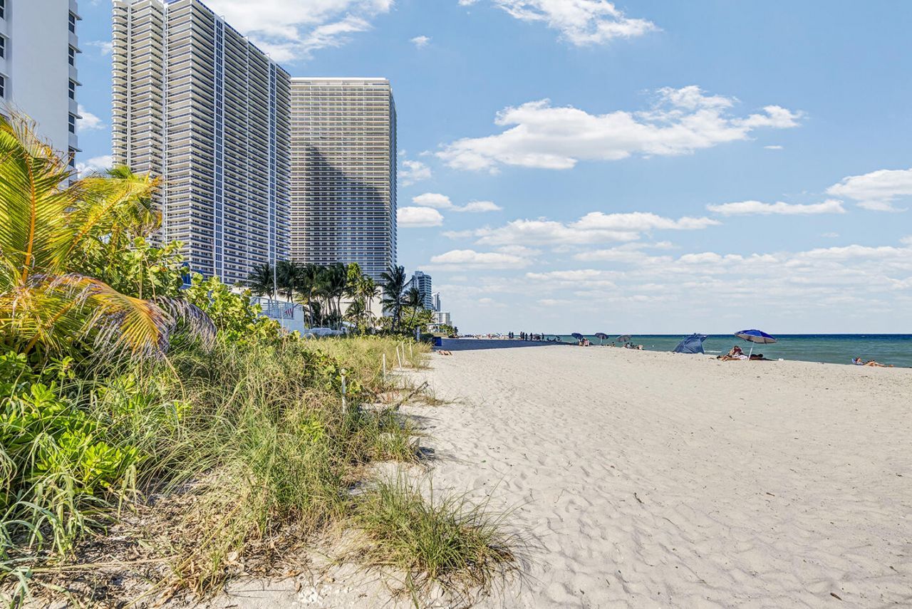 1904 S Ocean Drive, Unit 201, Hallandale Beach, FL 33009 Photo