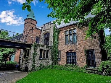 21 Mayfair Lane , Buffalo, NY 14201