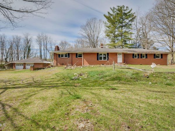 36181 Plum Creek Road, Glade Spring, VA 24340