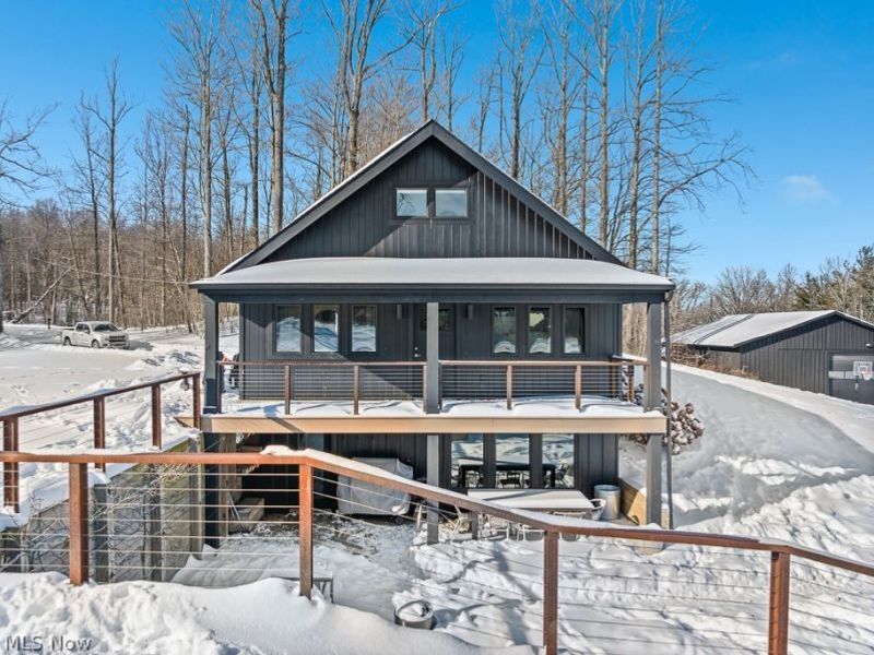 6480 Frederick Avenue NE, Alliance, OH 44601 Photo 2