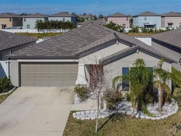 11210 KELLY GREEN AVENUE , WIMAUMA, FL 33598