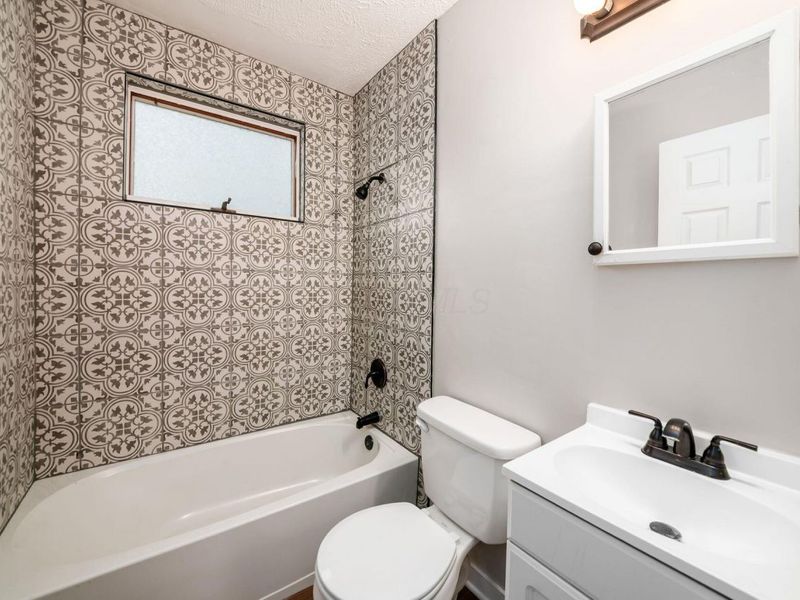 2610 Atwood Terrace , Columbus, OH 43211 Photo 16