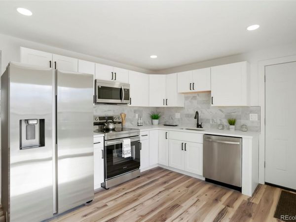 23 University Drive , Longmont, CO 80503