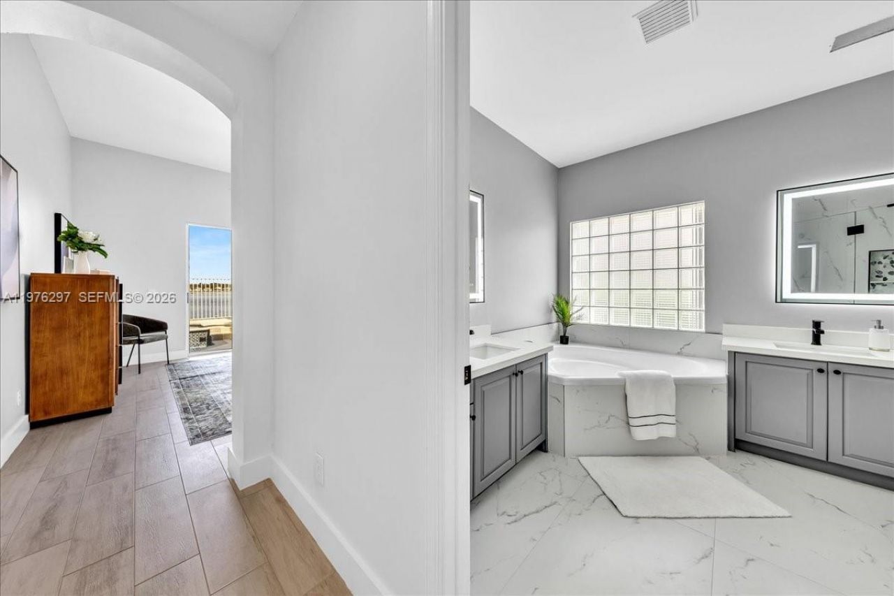 3494 Coco Lake Dr, Coconut Creek, FL 33073 Photo