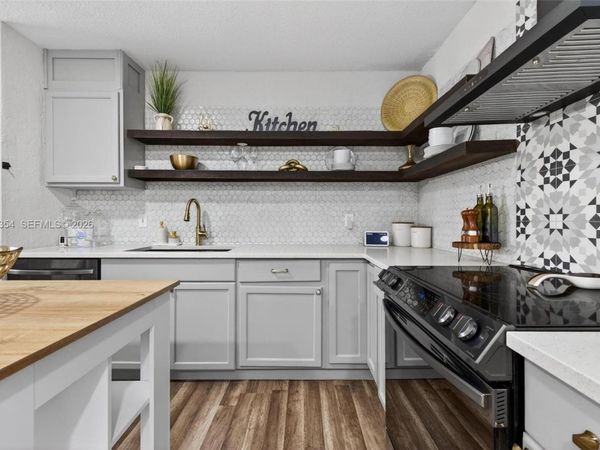 141 Eider Ct , Royal Palm Beach, FL 33411