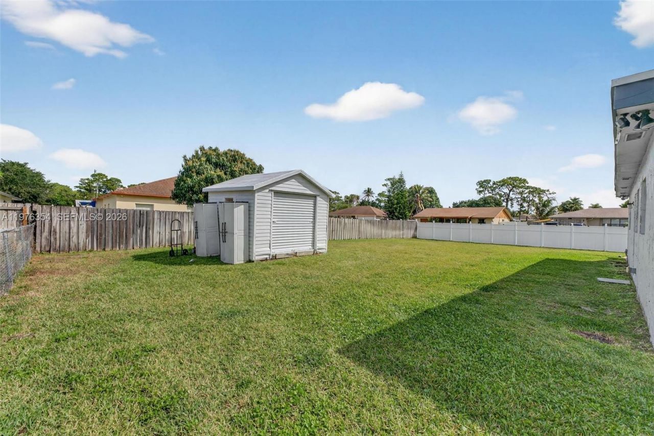 141 Eider Ct , Royal Palm Beach, FL 33411 Photo