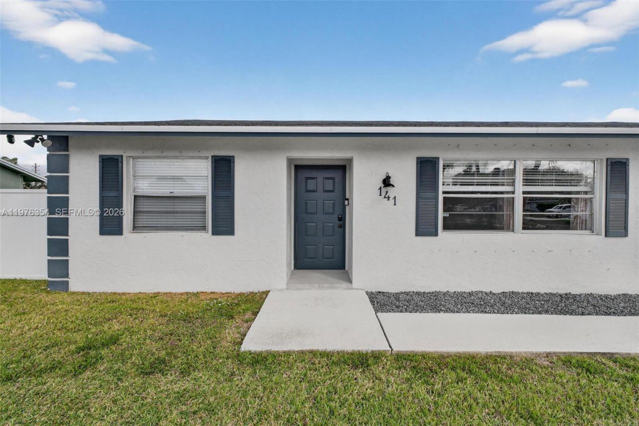 141 Eider Ct , Royal Palm Beach, FL 33411 Photo