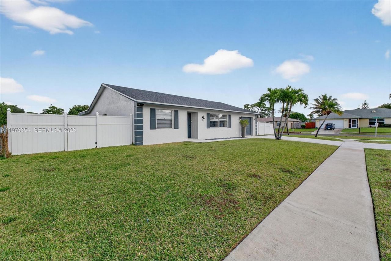 141 Eider Ct , Royal Palm Beach, FL 33411 Photo