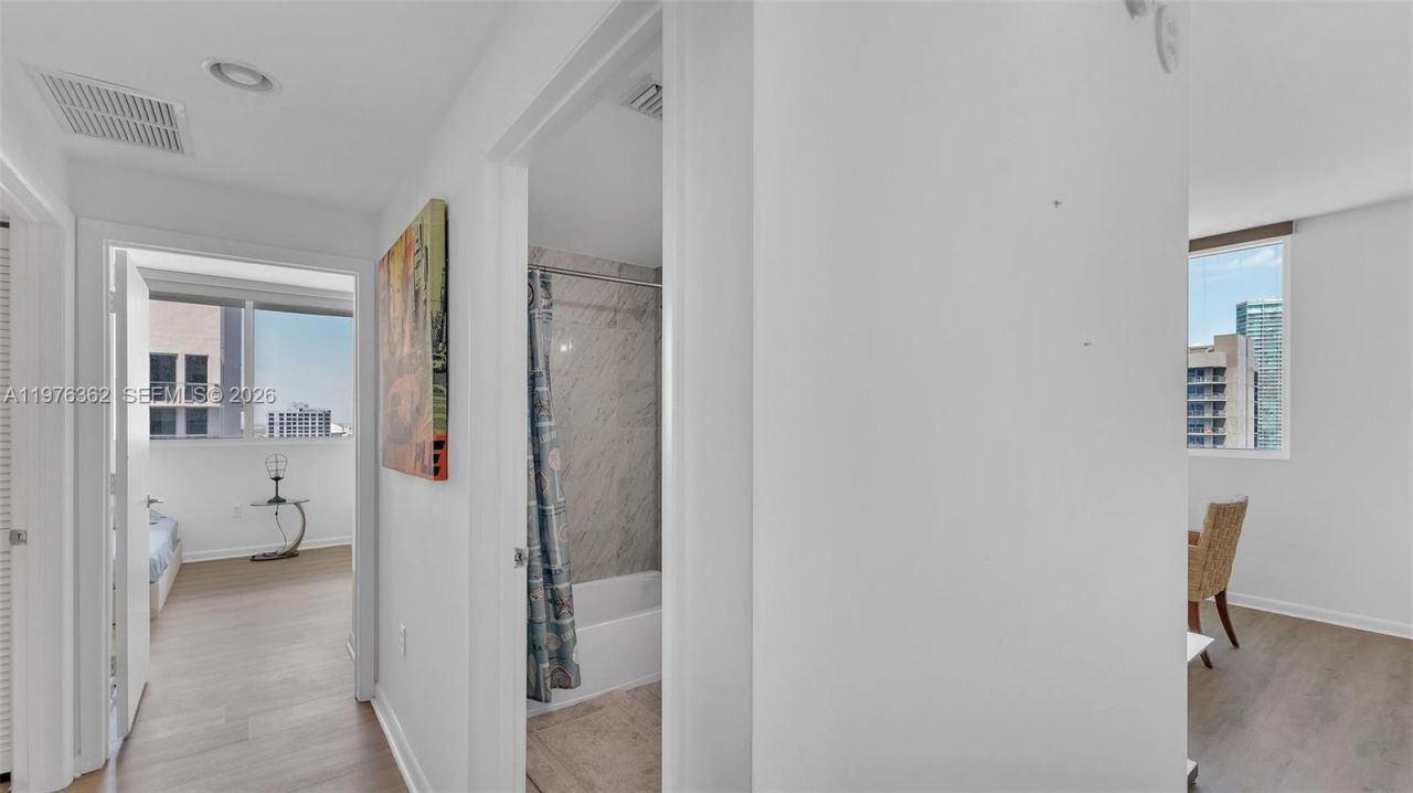 253 NE 2nd St , Unit 2902, Miami, FL 33132 Photo