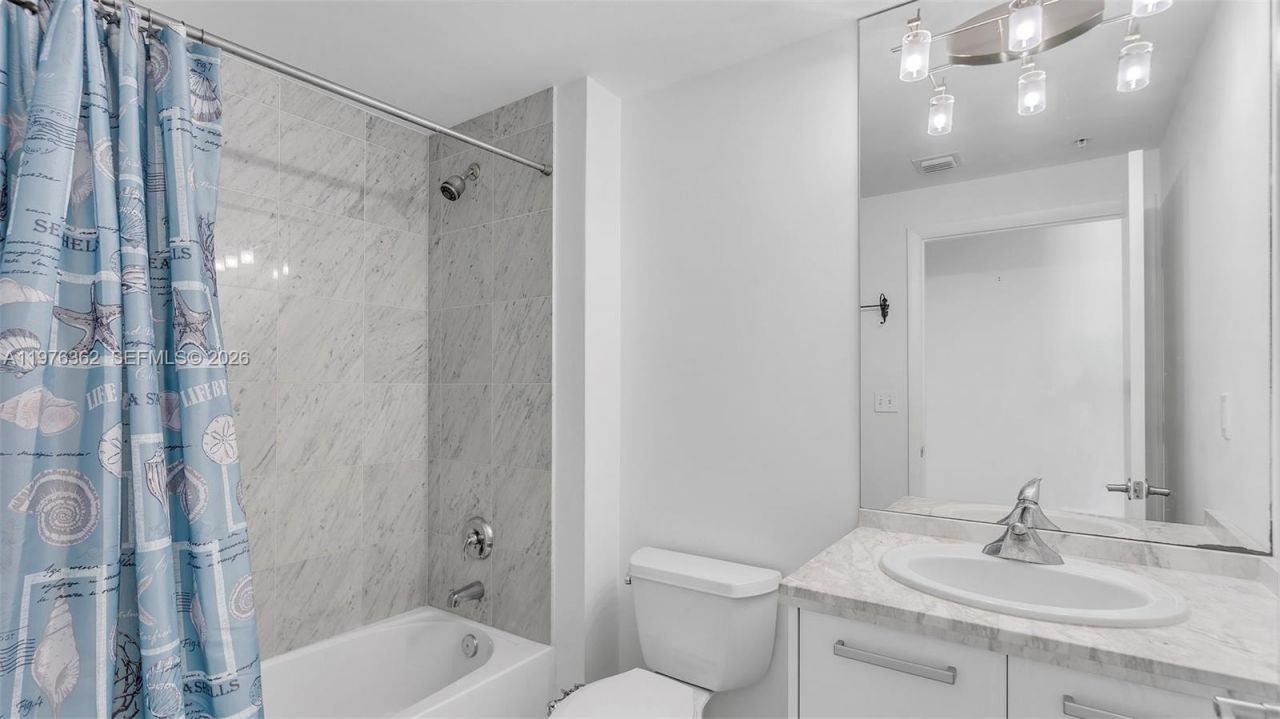 253 NE 2nd St , Unit 2902, Miami, FL 33132 Photo