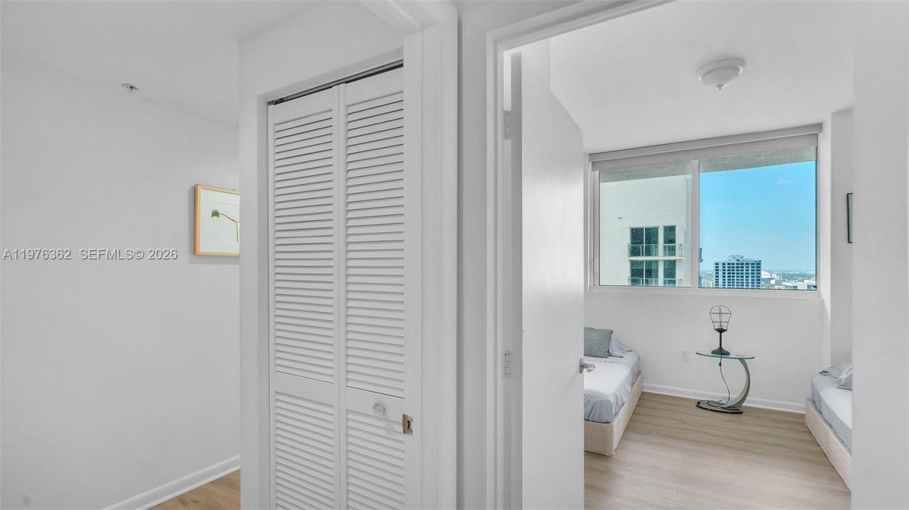 253 NE 2nd St , Unit 2902, Miami, FL 33132 Photo