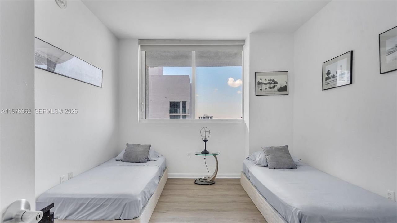 253 NE 2nd St , Unit 2902, Miami, FL 33132 Photo