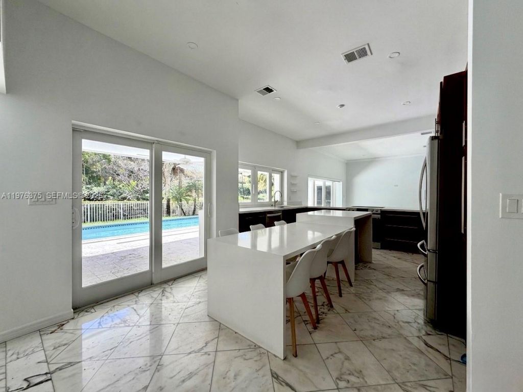 4934 NW 94th Doral Pl, Doral, FL 33178 Photo