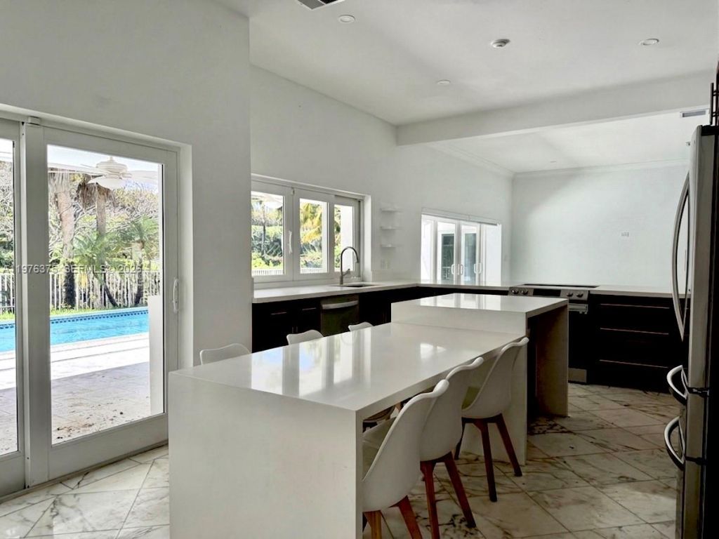 4934 NW 94th Doral Pl, Doral, FL 33178 Photo