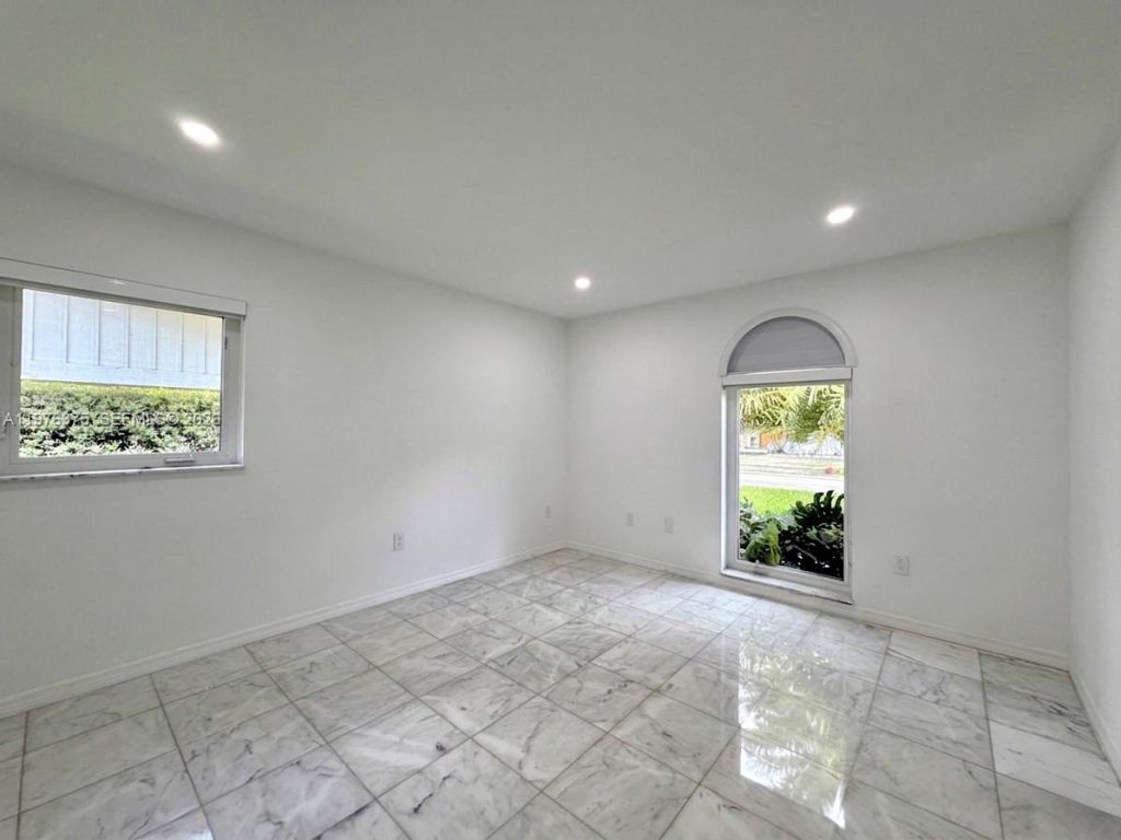 4934 NW 94th Doral Pl, Doral, FL 33178 Photo