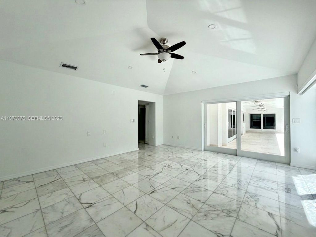 4934 NW 94th Doral Pl, Doral, FL 33178 Photo