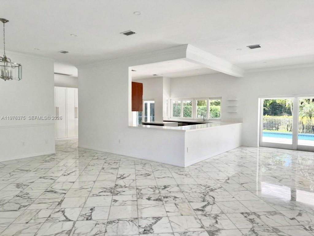 4934 NW 94th Doral Pl, Doral, FL 33178 Photo