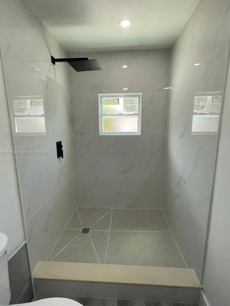 10415 NW 35th Ave , Miami, FL 33147 Photo