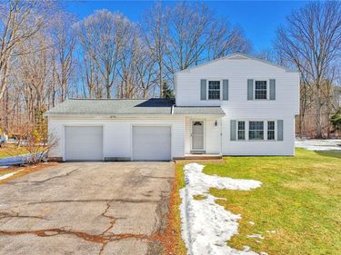 110 Hillary Drive , Rochester, NY 14224