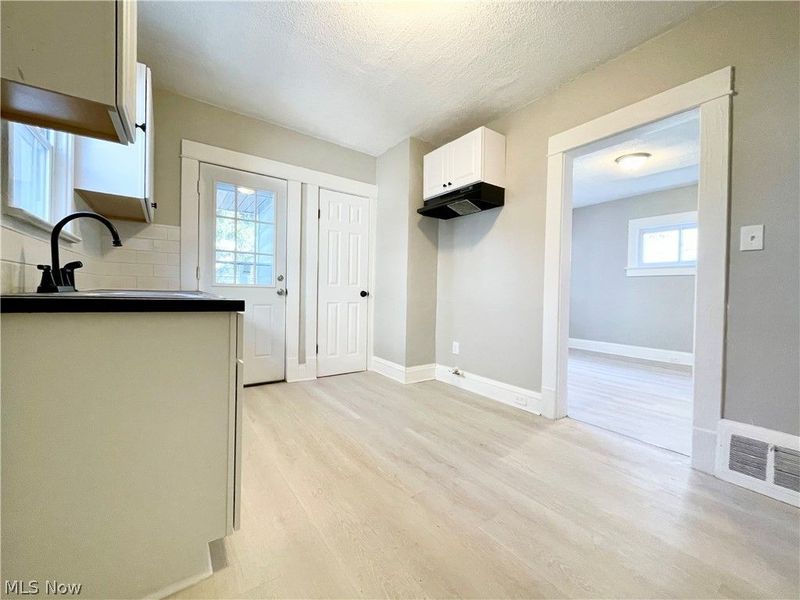 3437 W 123rd Street , Cleveland, OH 44111 Photo 6