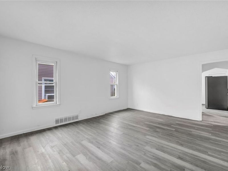 14905 Harvard Avenue , Cleveland, OH 44128 Photo 14