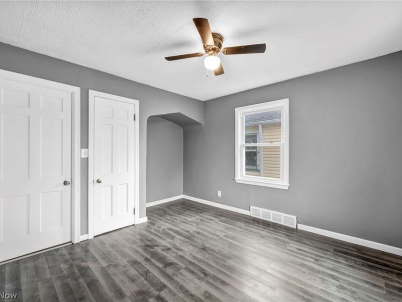 14905 Harvard Avenue , Cleveland, OH 44128 Photo 20